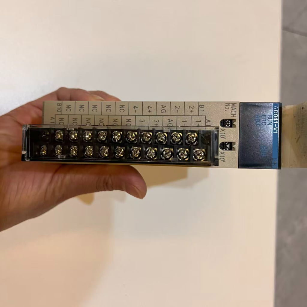 CS1W-AD041-V1